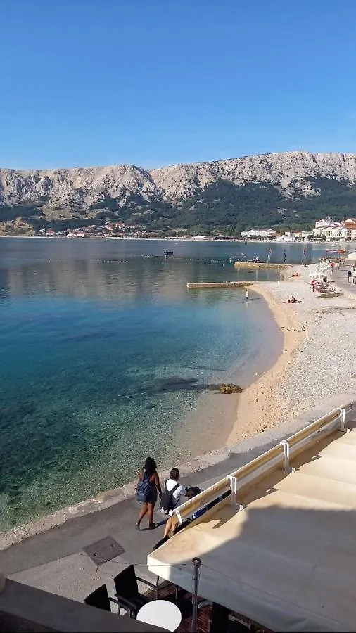 Vali Apartment Baska