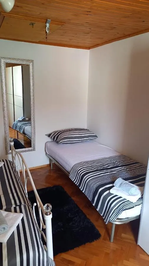 Vali Apartment Baska  0*, Baska (Krk) Croatia